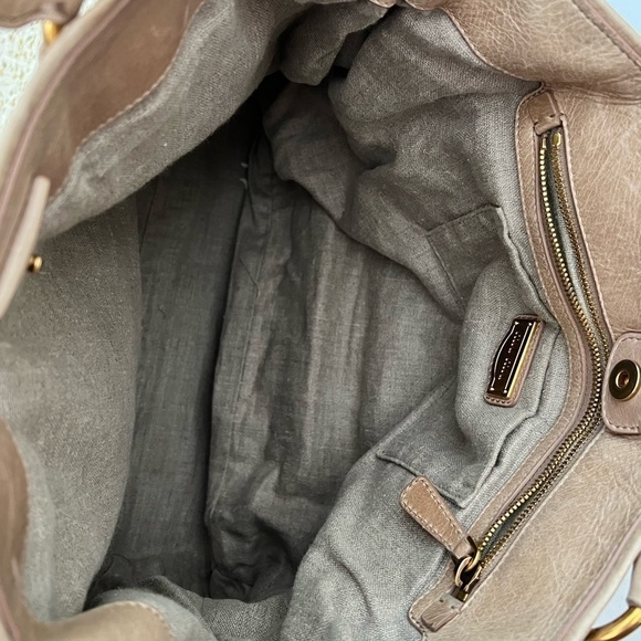 Miu Miu Perforated Leather Large Tote Bag / DAME - Picture 4 of 8